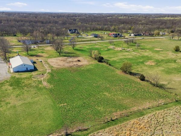 15693 N 137th East Avenue, Collinsville, OK 74021