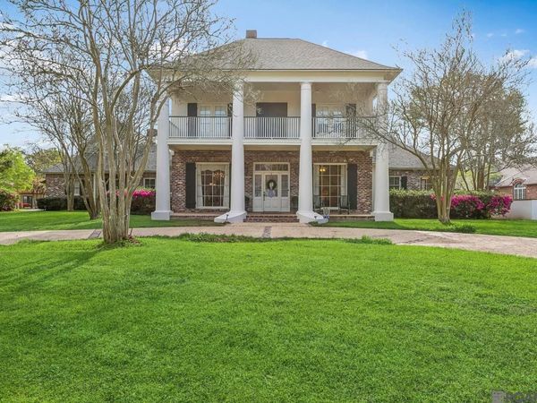 756 Myrtle View Dr, Baton Rouge, LA 70810