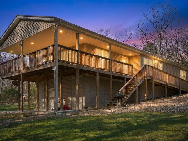 942 Lake Forest Drive , Galena, MO 65656