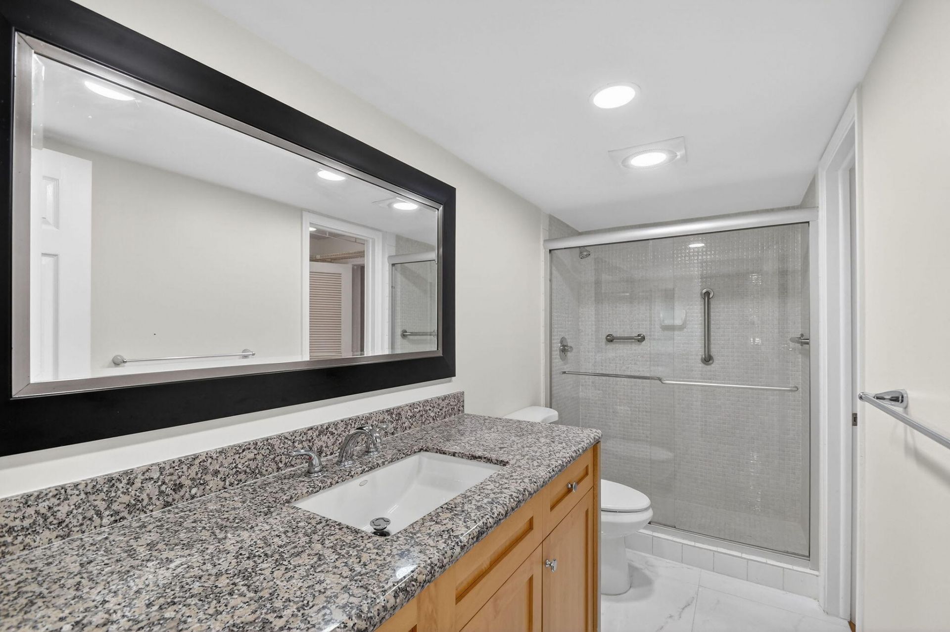 4080 Tivoli Court E, Unit 206, Lake Worth, FL 33467 Photo