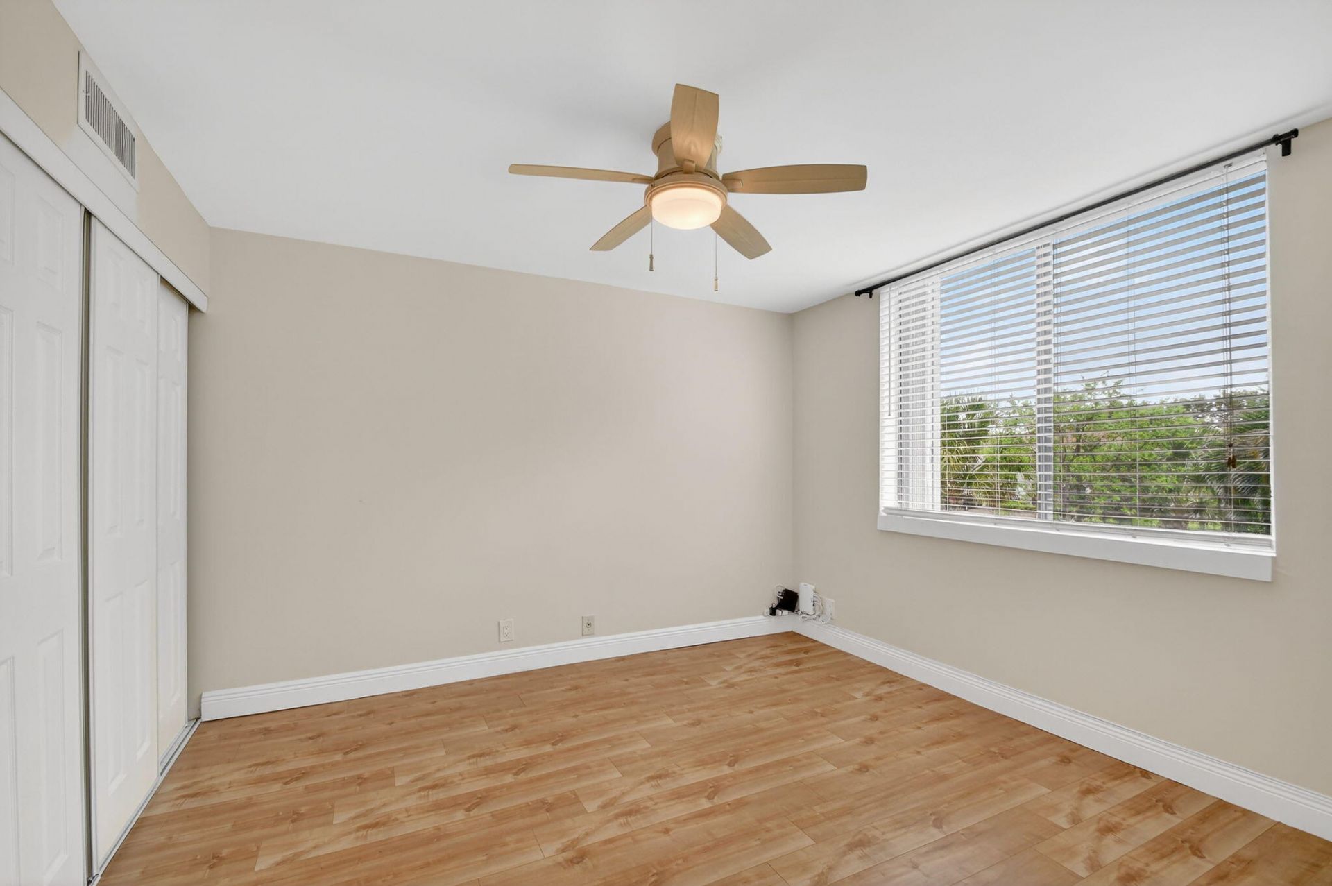 4080 Tivoli Court E, Unit 206, Lake Worth, FL 33467 Photo