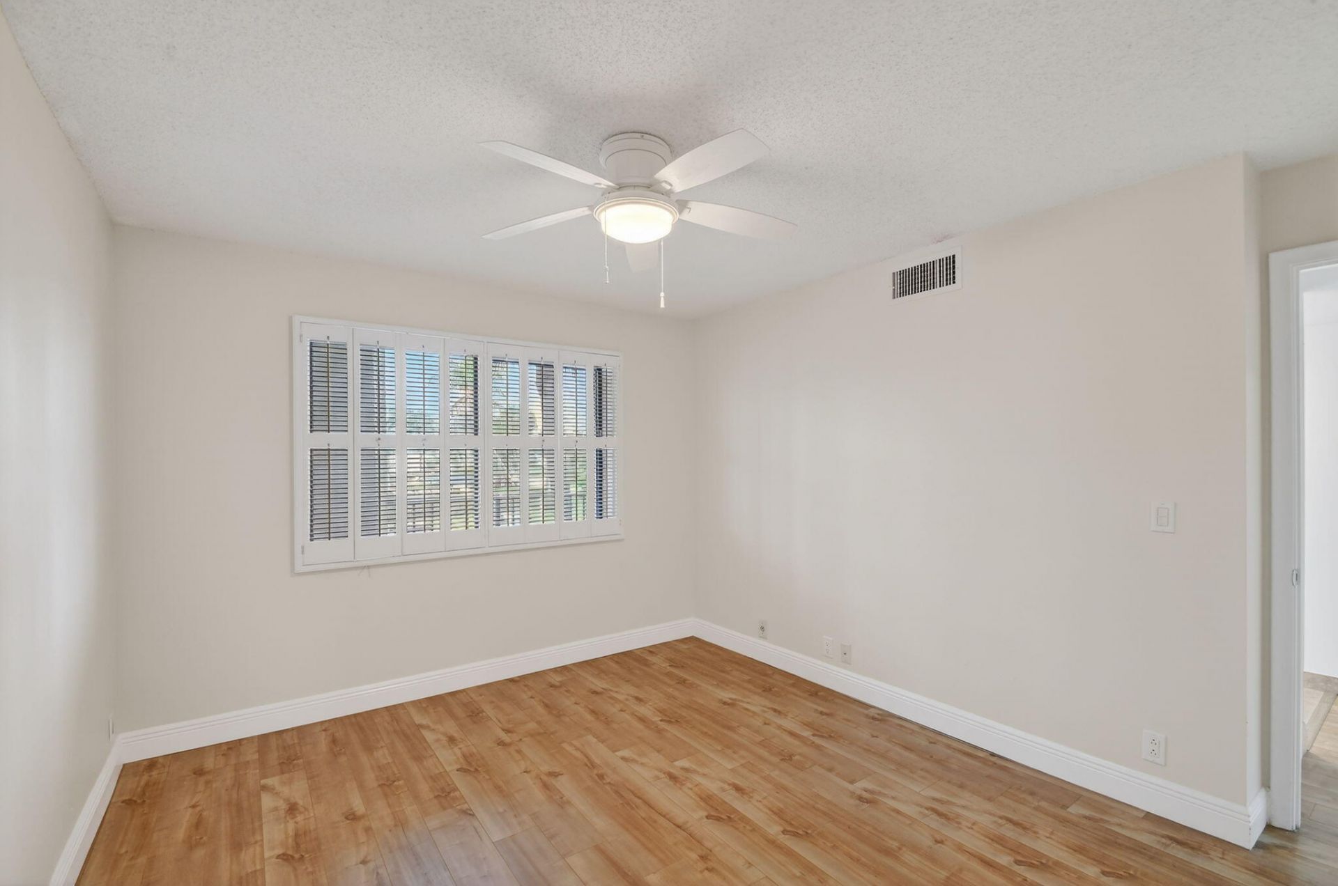 4080 Tivoli Court E, Unit 206, Lake Worth, FL 33467 Photo