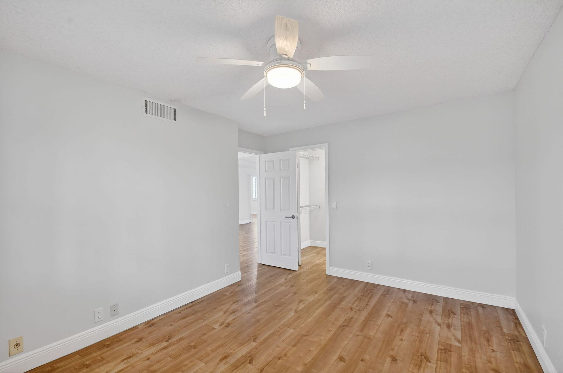 4080 Tivoli Court E, Unit 206, Lake Worth, FL 33467 Photo