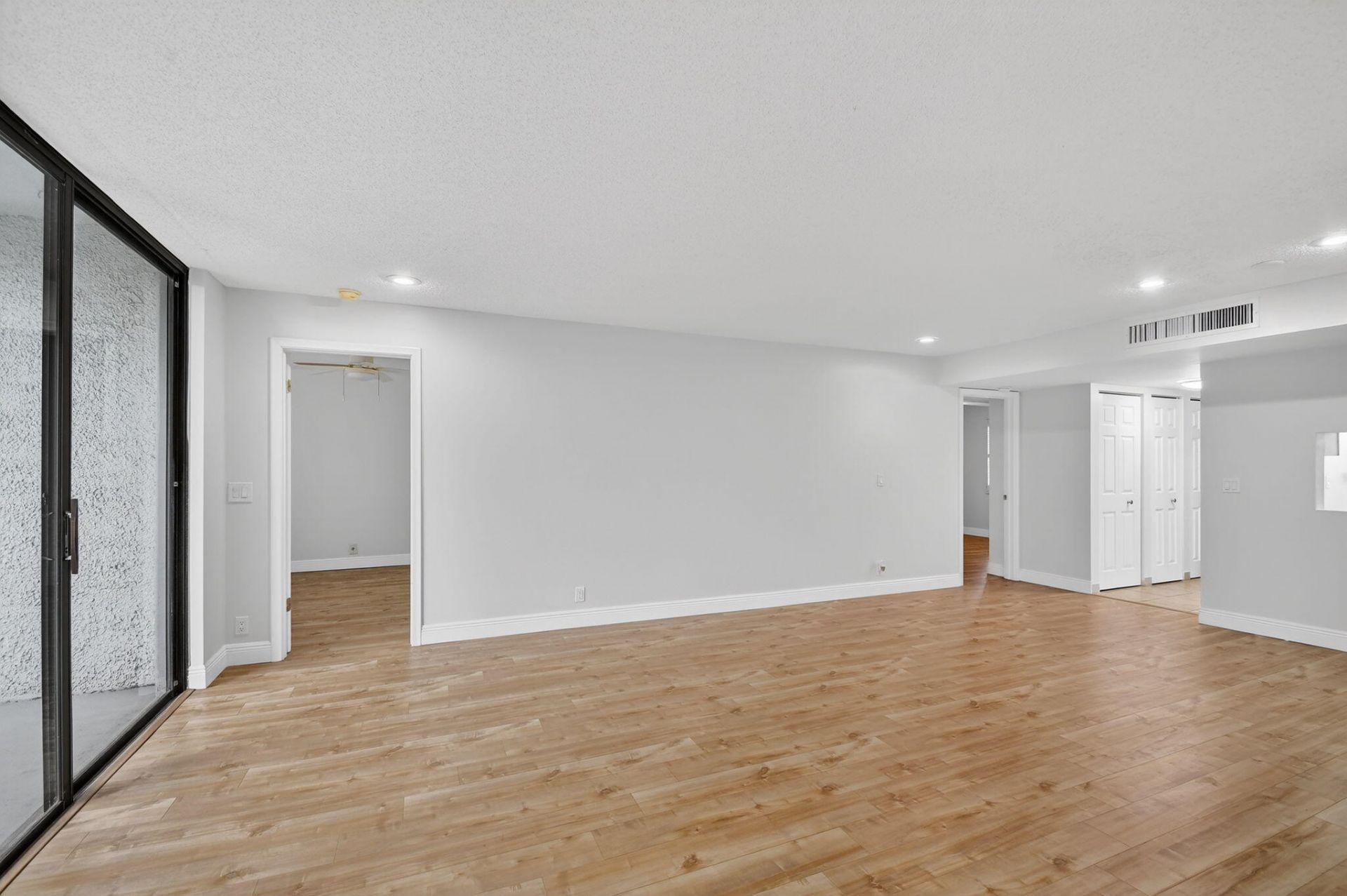 4080 Tivoli Court E, Unit 206, Lake Worth, FL 33467 Photo