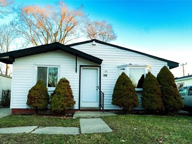 152 W Mansfield Avenue, Pontiac, MI 48340