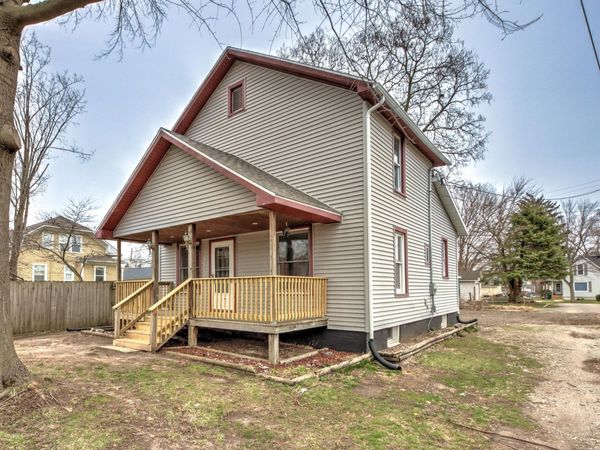 206 1/2 Ohio Street , La Porte, IN 46350