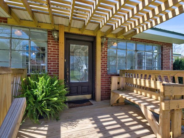 809 N Oakwood Street, Rossville, GA 30741