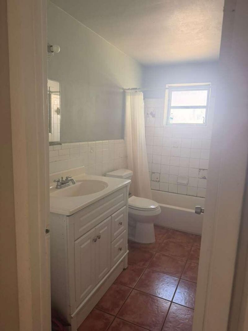 314 Douglass Avenue, Unit 318, West Palm Beach, FL 33401 Photo