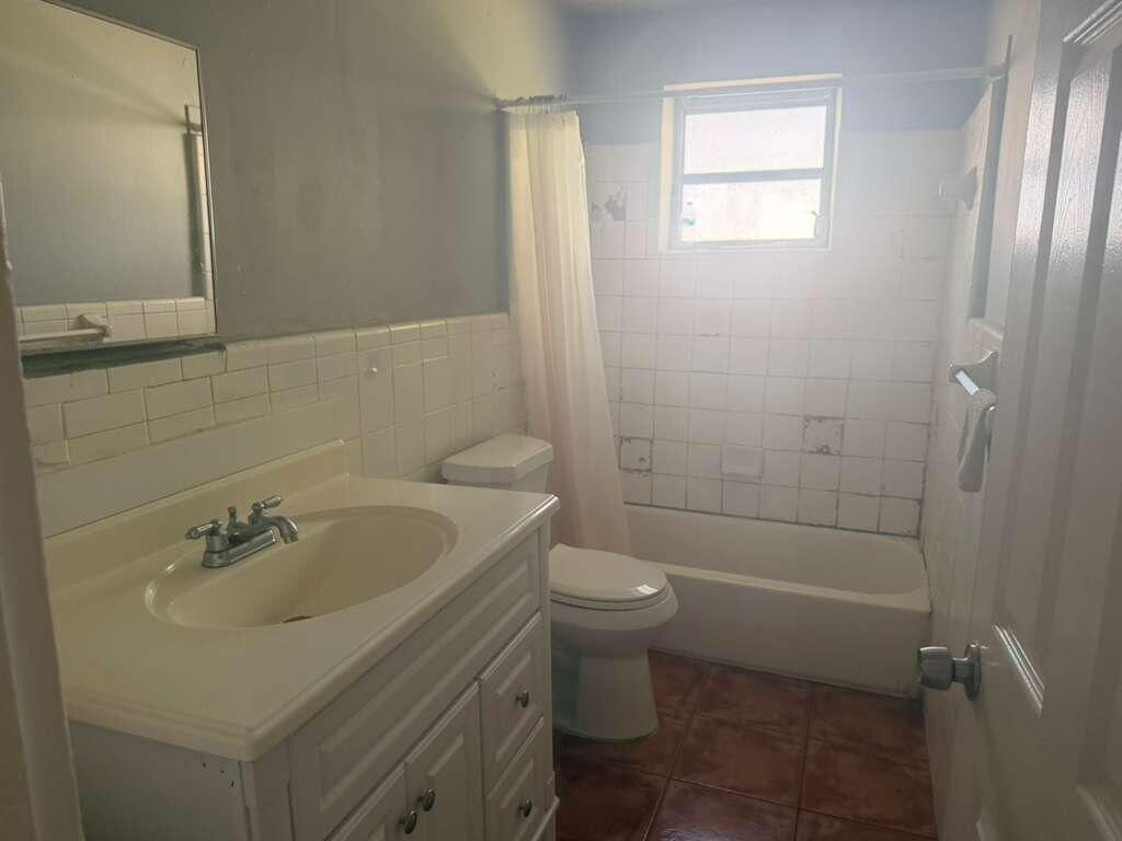 314 Douglass Avenue, Unit 318, West Palm Beach, FL 33401 Photo