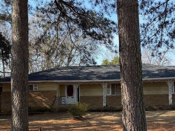 4407 Sunset Drive, Jackson, MS 39213