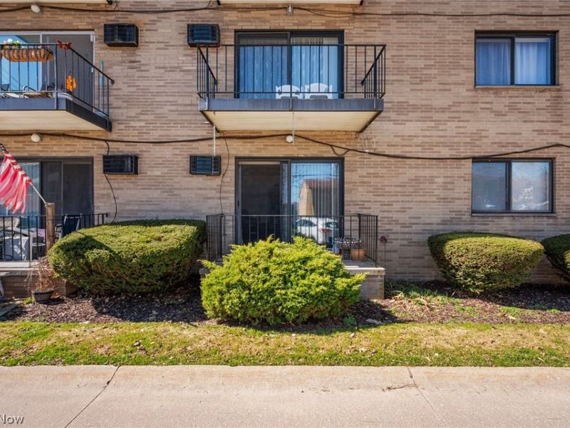 20312 Lorain Road, Unit 112, Fairview Park, OH 44126 Photo 25