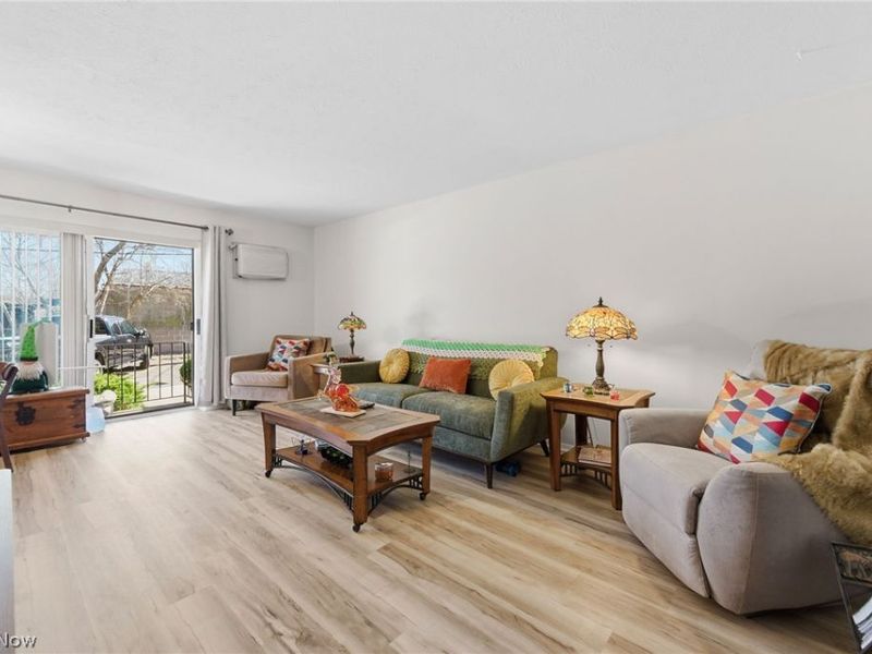 20312 Lorain Road, Unit 112, Fairview Park, OH 44126 Photo 3