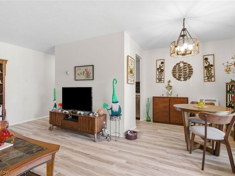 20312 Lorain Road, Unit 112, Fairview Park, OH 44126 Photo 6