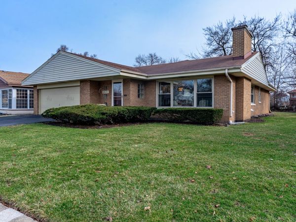 3835 W Jarlath Street , Lincolnwood, IL 60712