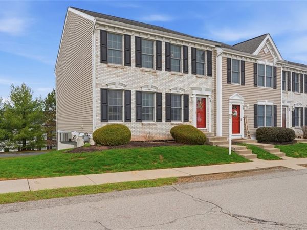 38 Castleview Drive, Mc Kees Rocks, PA 15136