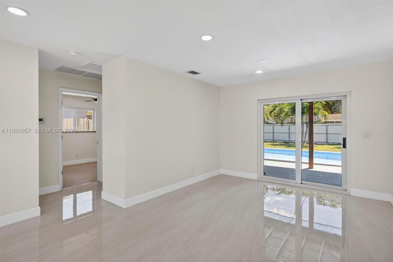 6740 Arthur St, Hollywood, FL 33024 Photo