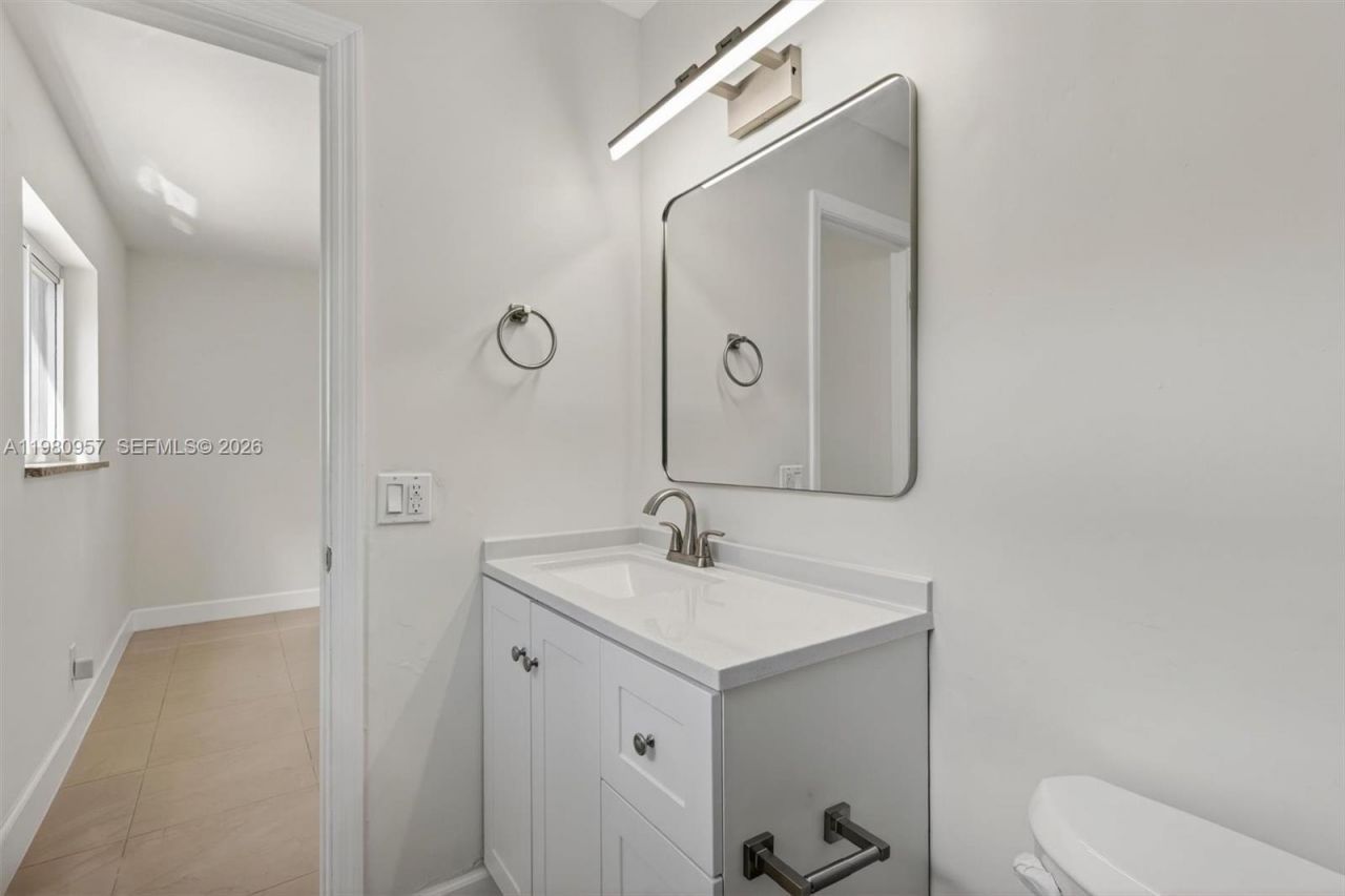 6740 Arthur St, Hollywood, FL 33024 Photo