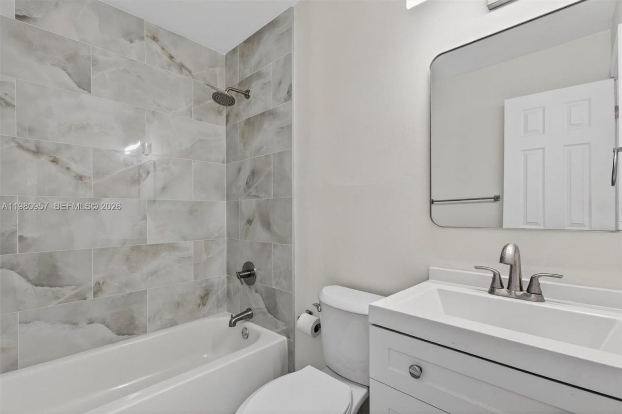 6740 Arthur St, Hollywood, FL 33024 Photo