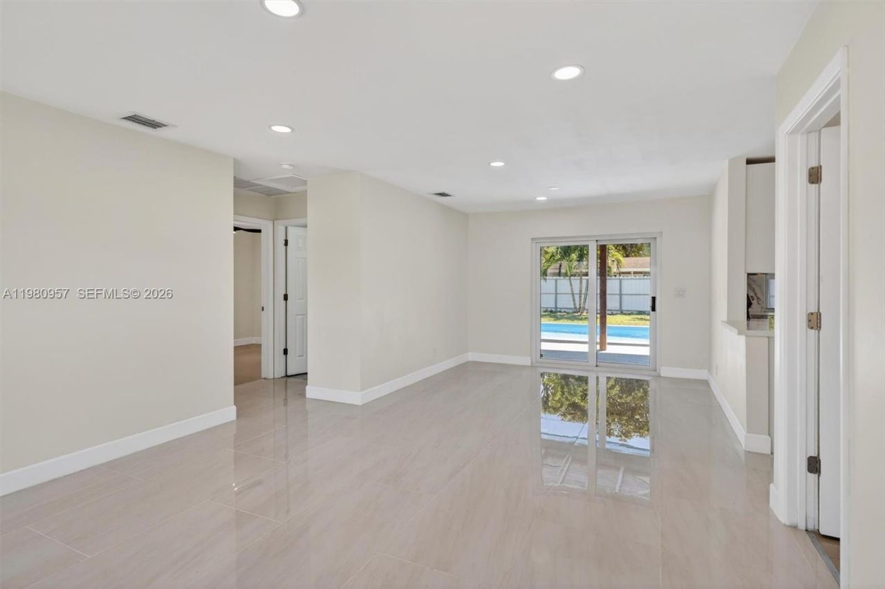 6740 Arthur St, Hollywood, FL 33024 Photo