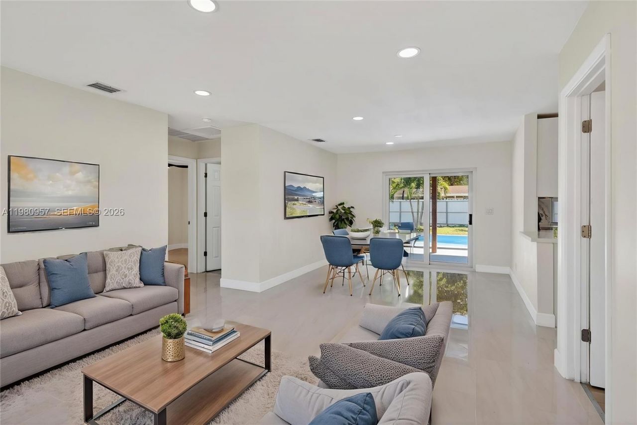 6740 Arthur St, Hollywood, FL 33024 Photo