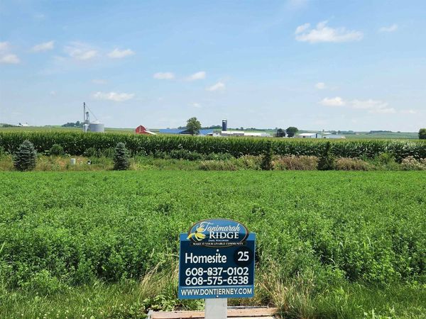 839 Capitol Drive, Dane, WI 53529