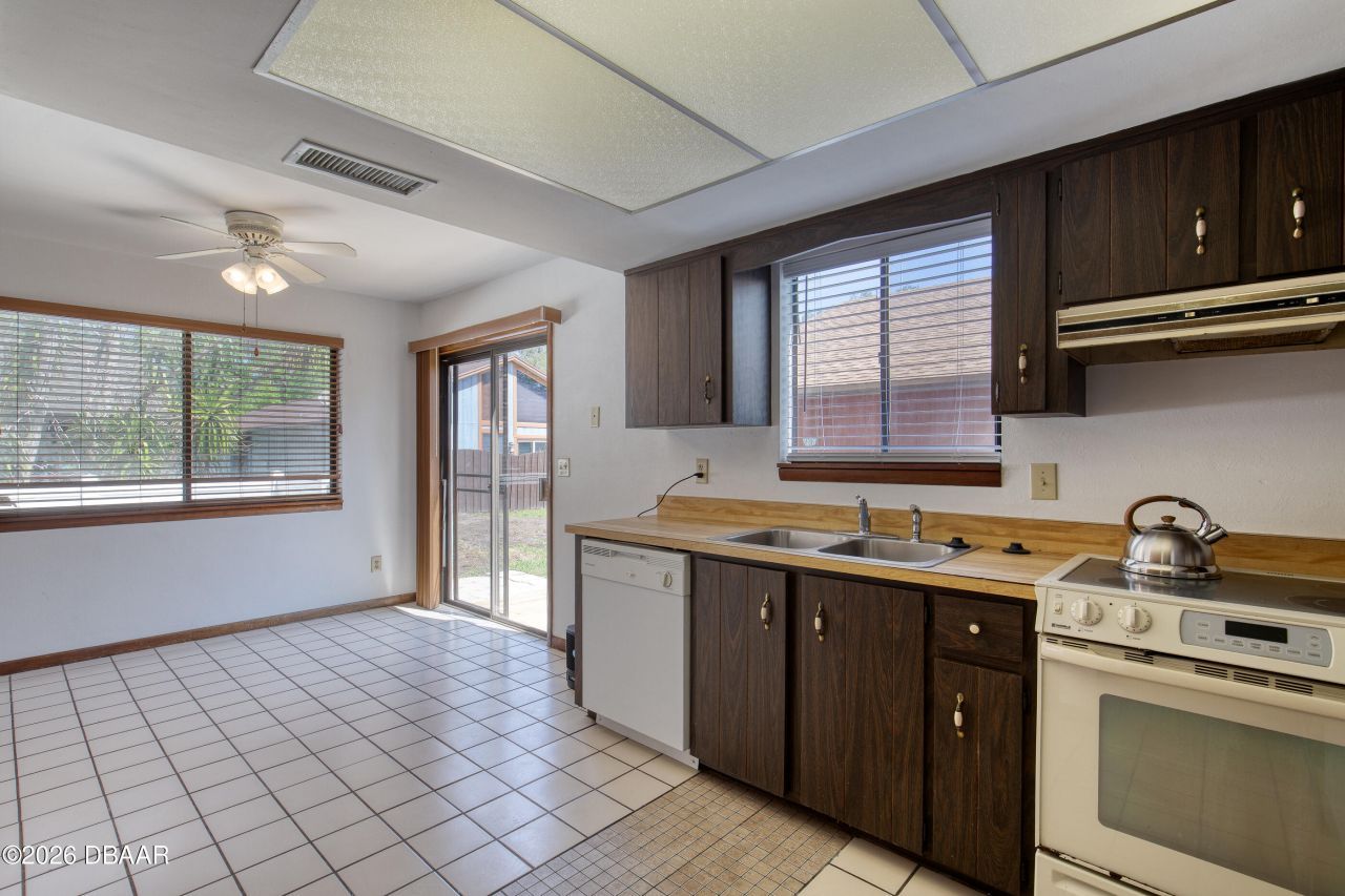 53 Crestwood Court, Ormond Beach, FL 32174 Photo