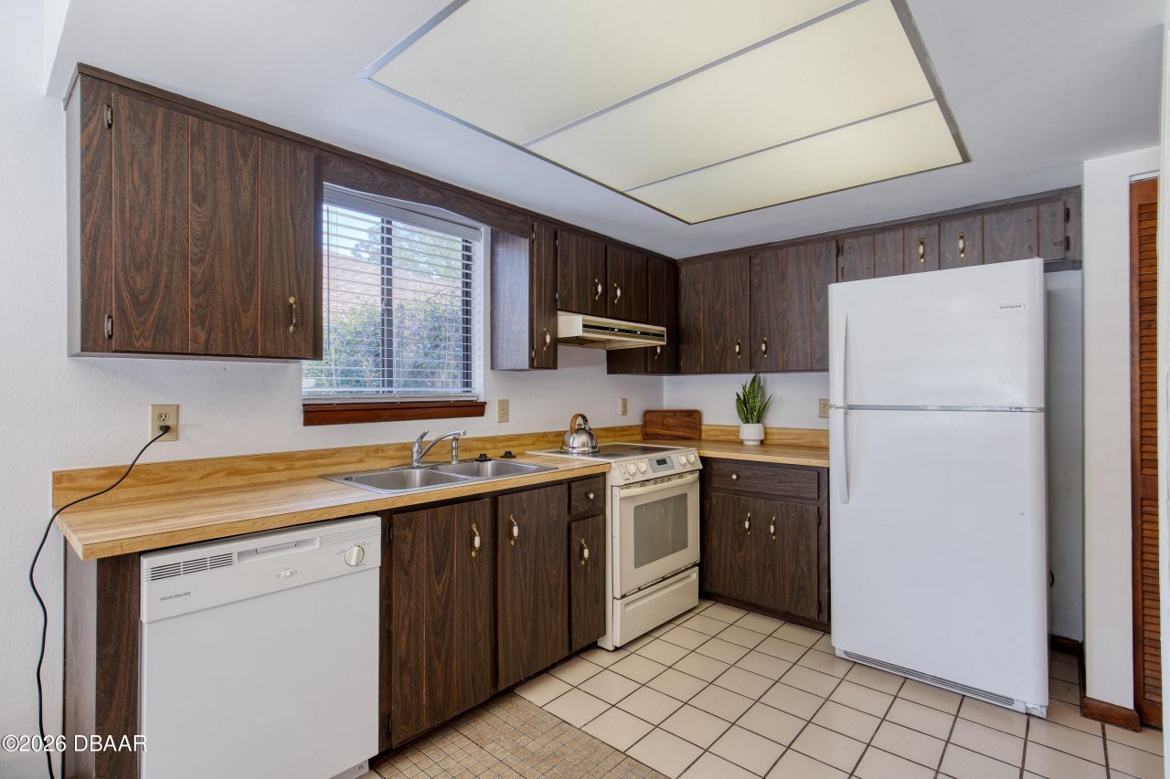 53 Crestwood Court, Ormond Beach, FL 32174 Photo