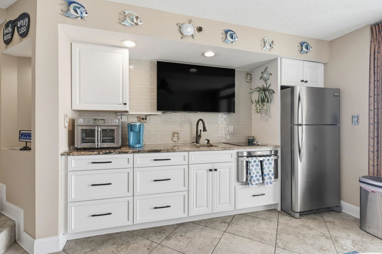 4800 S Ocean Blvd. Photo 9