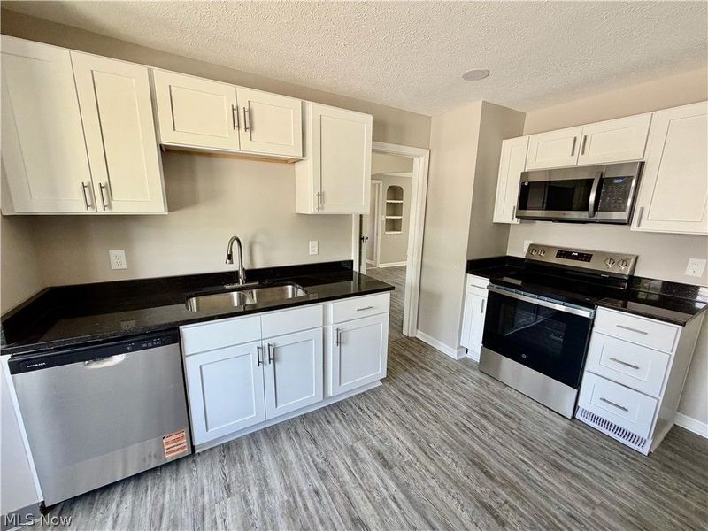 4870 W 14th Street, Cleveland, OH 44109 Photo 10