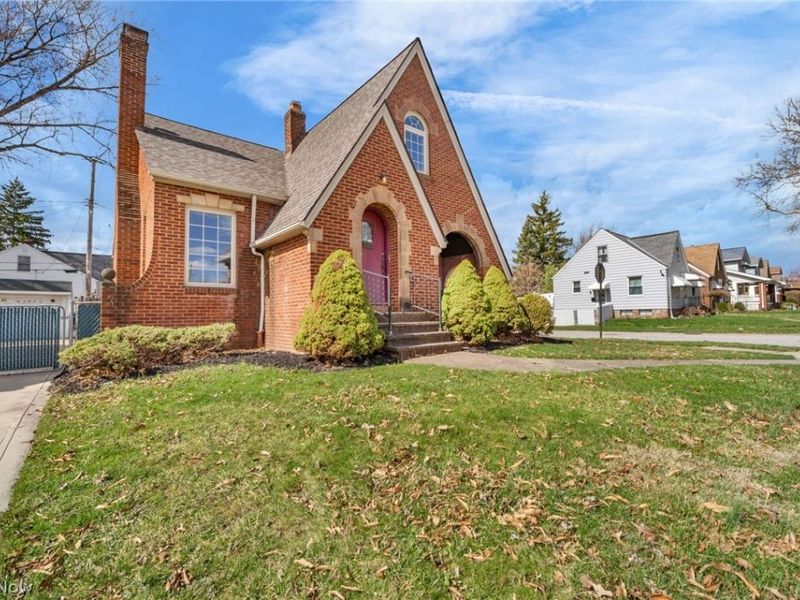 4870 W 14th Street, Cleveland, OH 44109 Photo 2