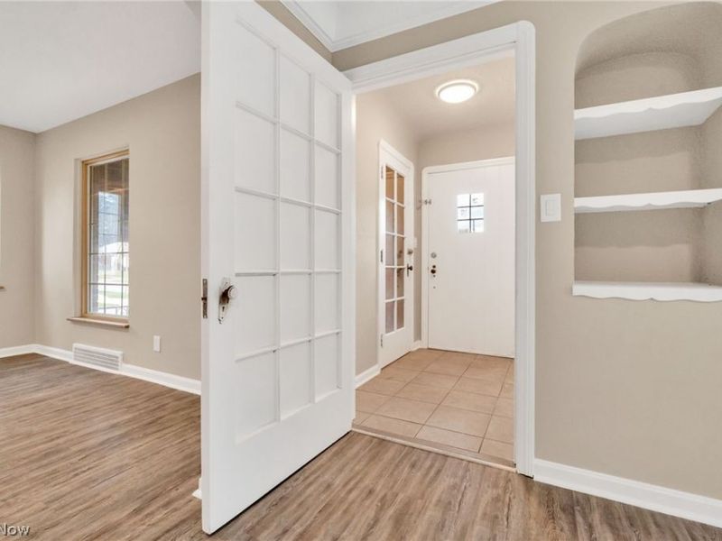 4870 W 14th Street, Cleveland, OH 44109 Photo 3