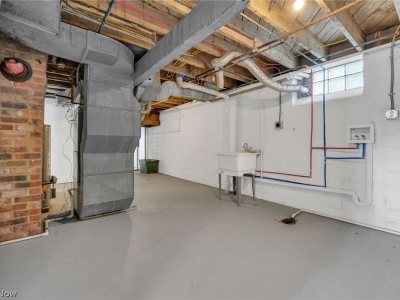 4870 W 14th Street, Cleveland, OH 44109 Photo 34