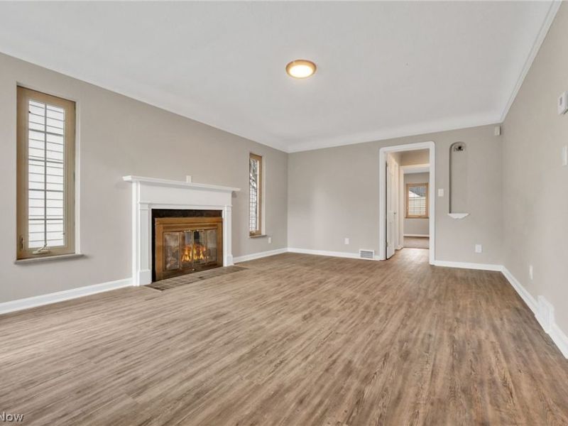 4870 W 14th Street, Cleveland, OH 44109 Photo 4