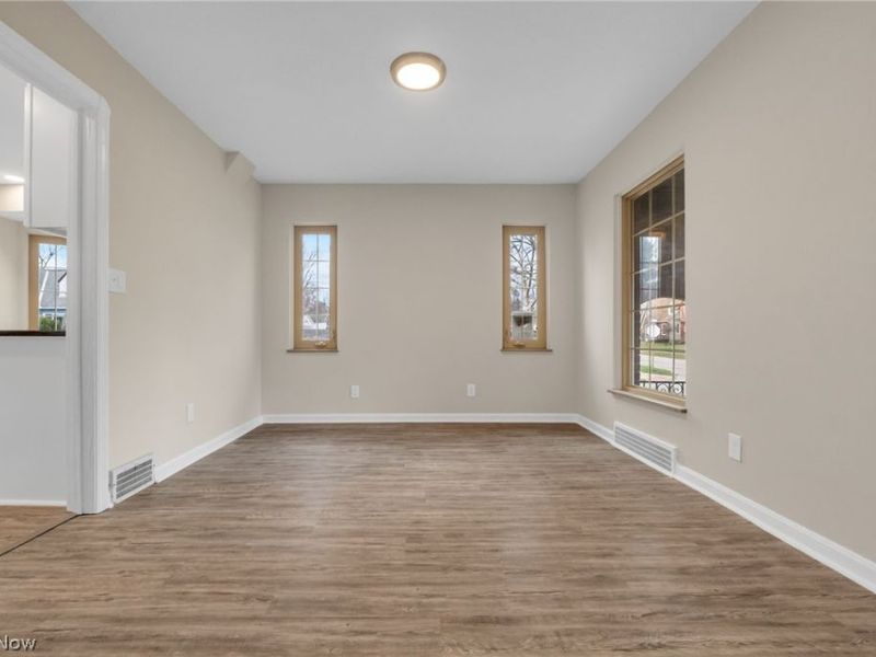 4870 W 14th Street, Cleveland, OH 44109 Photo 7