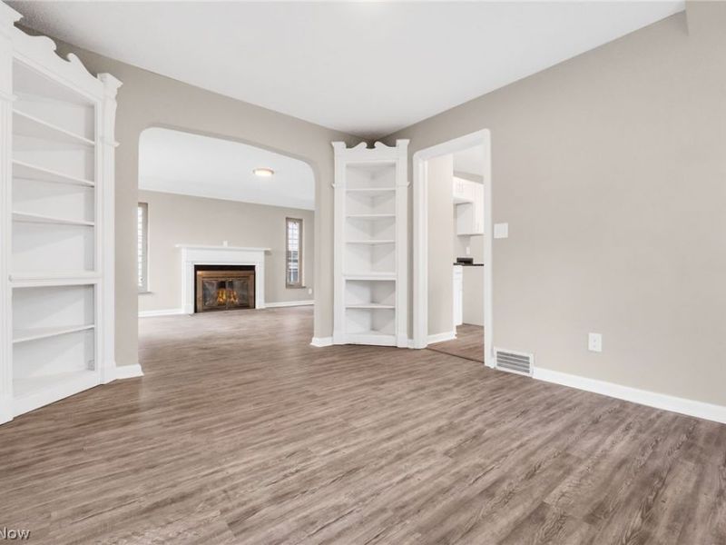 4870 W 14th Street, Cleveland, OH 44109 Photo 8