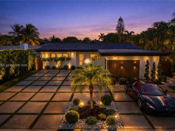 1560 Cleveland Rd, Miami Beach, FL 33141