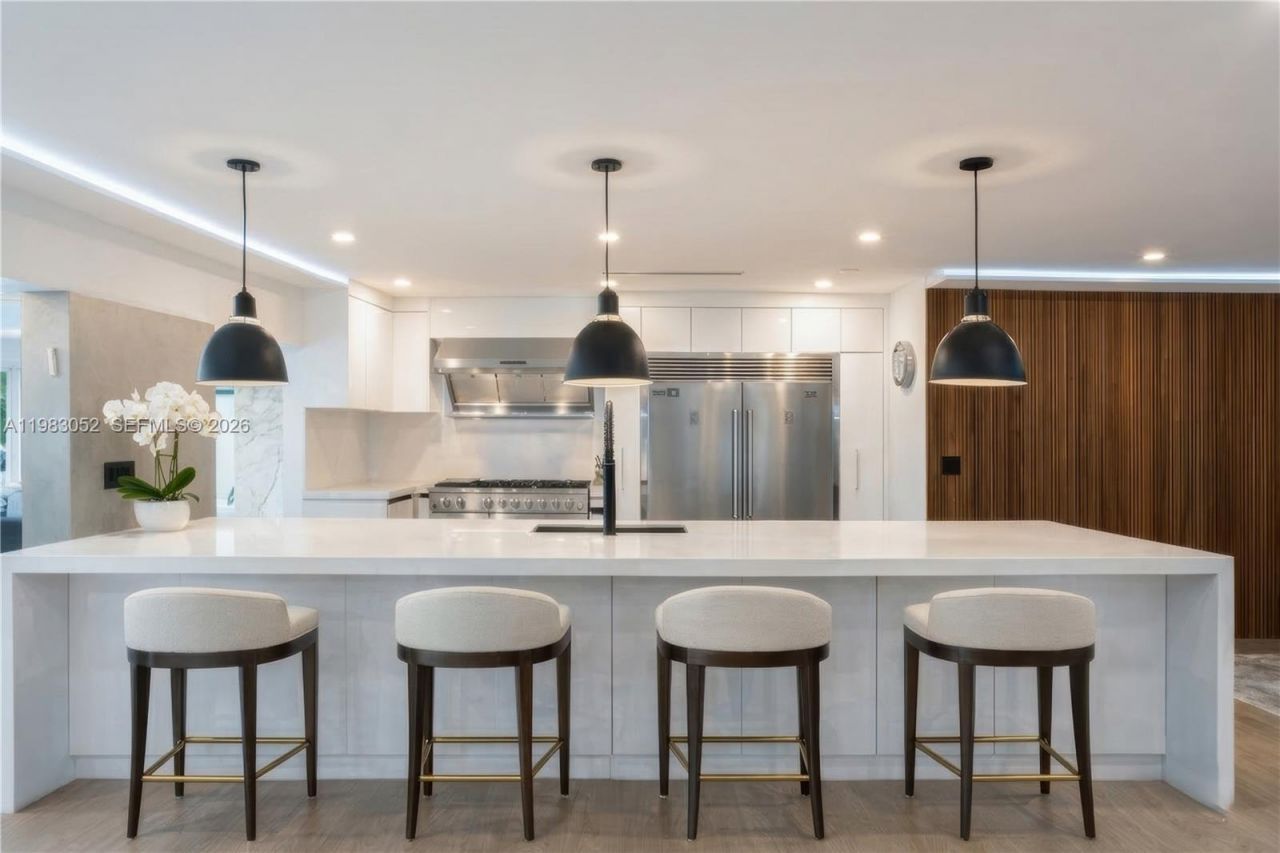 1560 Cleveland Rd, Miami Beach, FL 33141 Photo