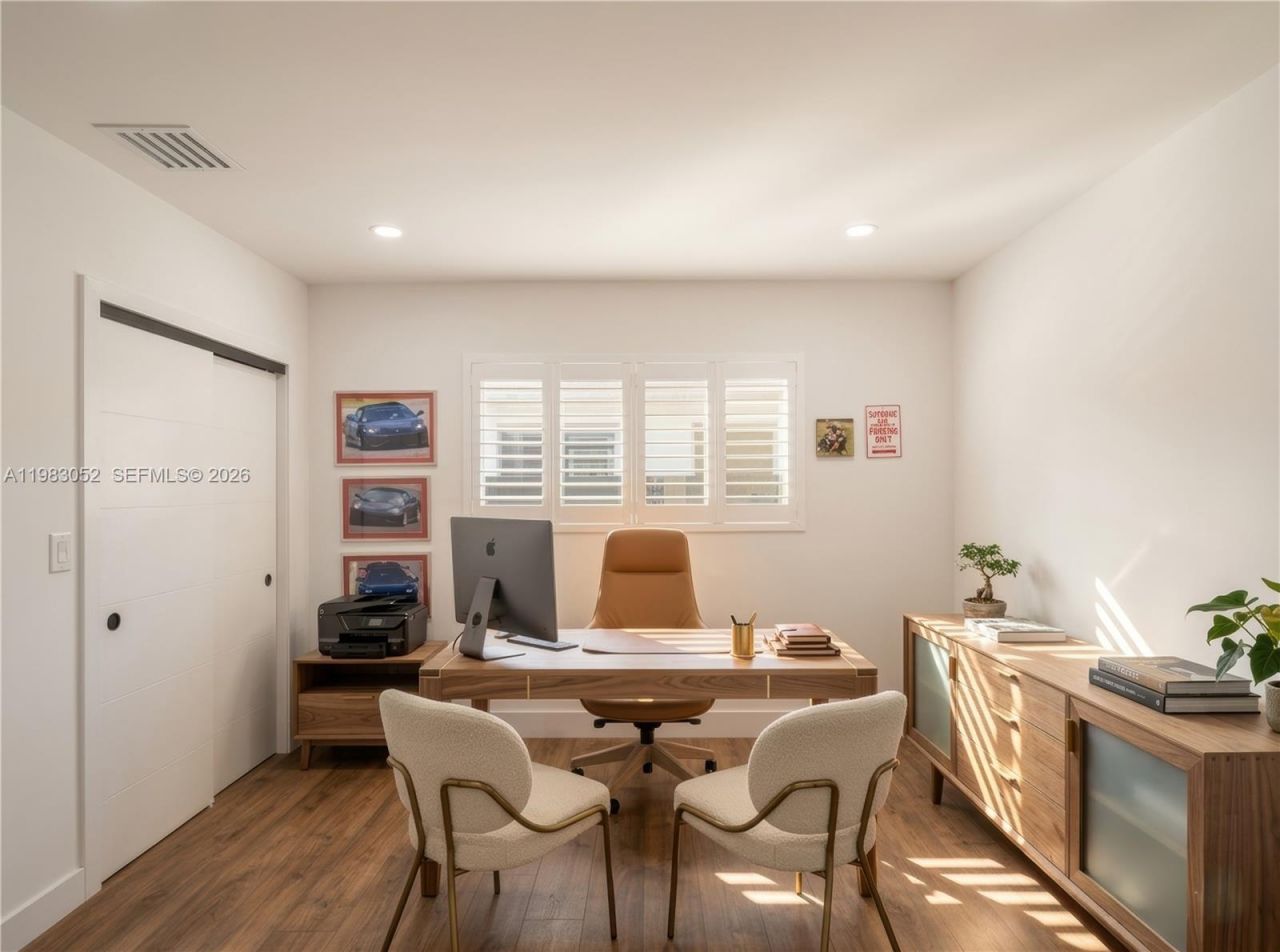 1560 Cleveland Rd, Miami Beach, FL 33141 Photo