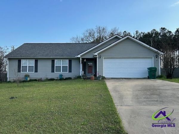 112 Eastview Way, Kathleen, GA 31047