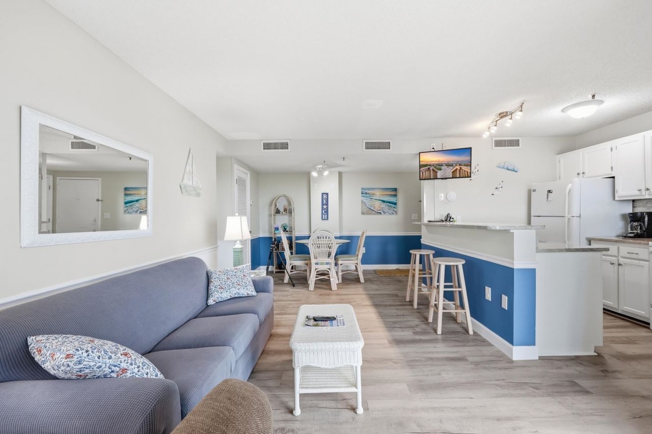 5905 S Kings Hwy. Photo 2