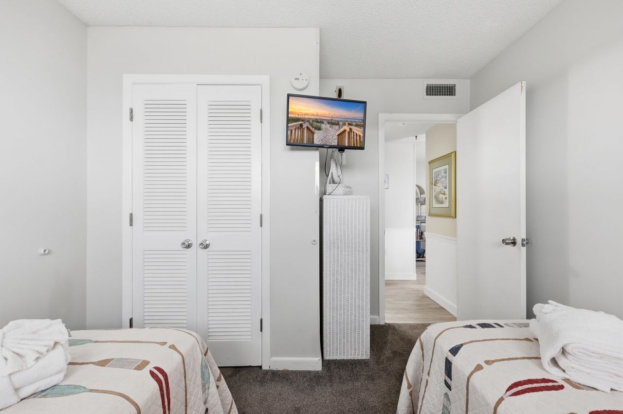 5905 S Kings Hwy. Photo 8