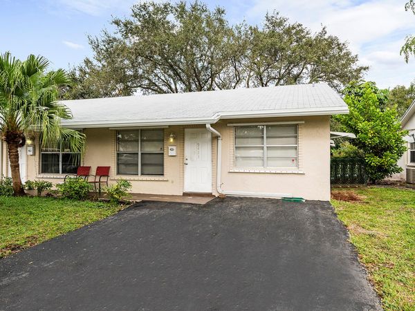 9423 SW 52nd Court, Cooper City, FL 33328