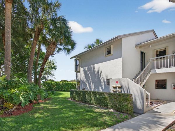 4722 NW 22nd Street, Unit 4272, Coconut Creek, FL 33063