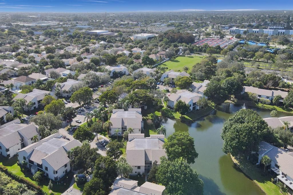 4722 NW 22nd Street, Unit 4272, Coconut Creek, FL 33063 Photo