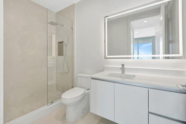 220 Lake Shore Drive, Unit 2105, Lake Park, FL 33403 Photo