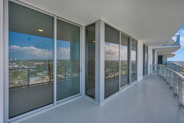 220 Lake Shore Drive, Unit 2105, Lake Park, FL 33403 Photo