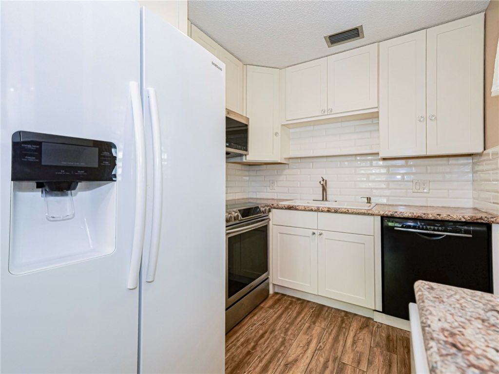 6 Vista Gardens Trail, Unit 205, Vero Beach, FL 32962 Photo