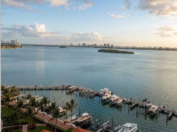 4000 Towerside Ter , Unit 1401, Miami, FL 33138