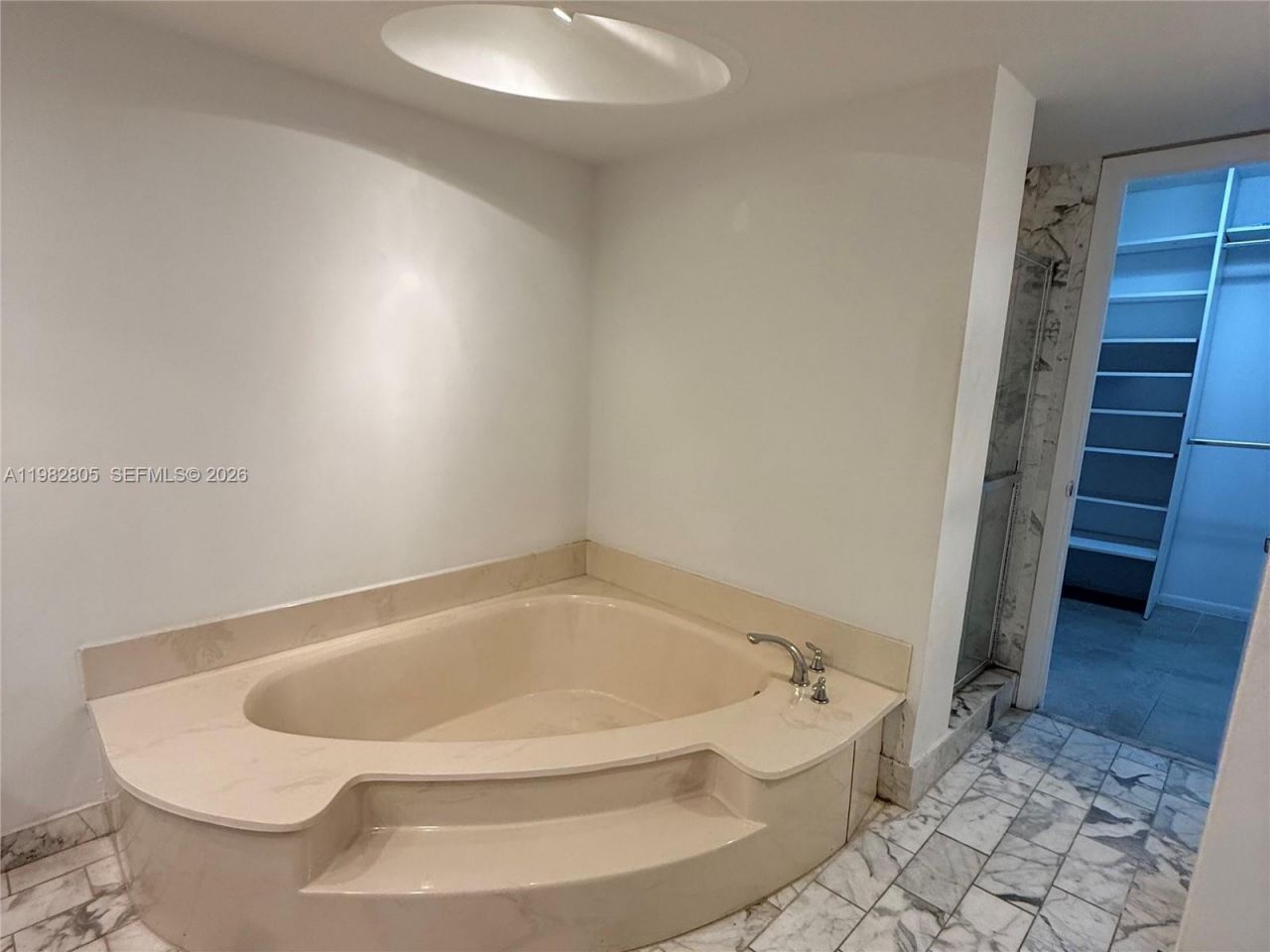 4000 Towerside Ter , Unit 1401, Miami, FL 33138 Photo