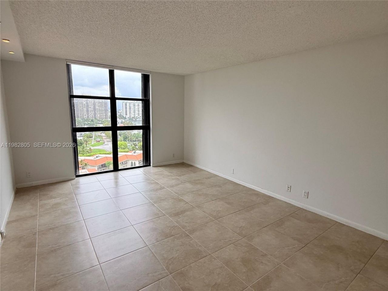 4000 Towerside Ter , Unit 1401, Miami, FL 33138 Photo